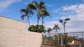 Sobrado com Varanda e vista tropical na Enseada